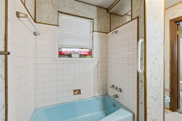 968 NW 5th Street, Moore, OK 73160