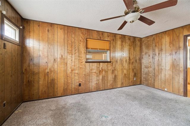 968 NW 5th Street, Moore, OK 73160