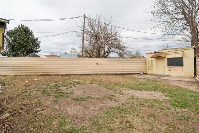 968 NW 5th Street, Moore, OK 73160