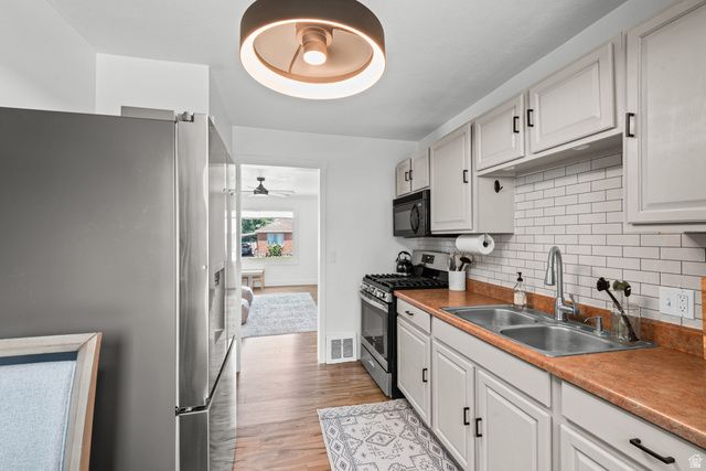 697 37TH ST, South Ogden, UT 84403