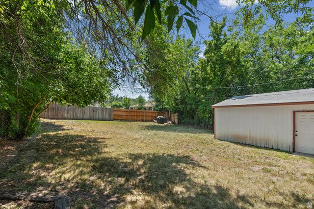 697 37TH ST, South Ogden, UT 84403