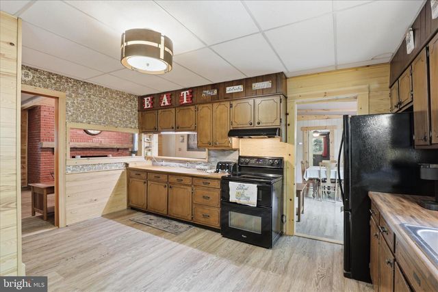 7 CONEWAGO HILLS RD, Mt Gretna, PA 17064