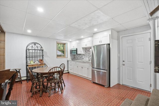 7 CONEWAGO HILLS RD, Mt Gretna, PA 17064