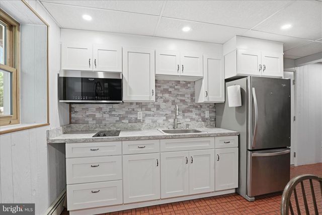 7 CONEWAGO HILLS RD, Mt Gretna, PA 17064