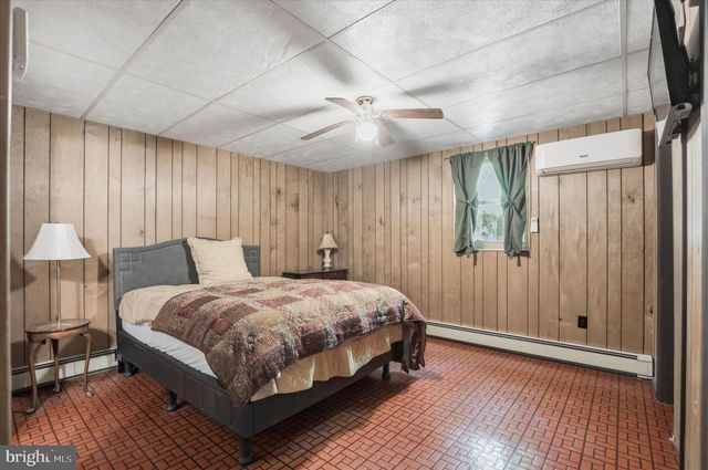 7 CONEWAGO HILLS RD, Mt Gretna, PA 17064