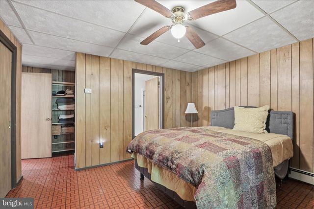 7 CONEWAGO HILLS RD, Mt Gretna, PA 17064