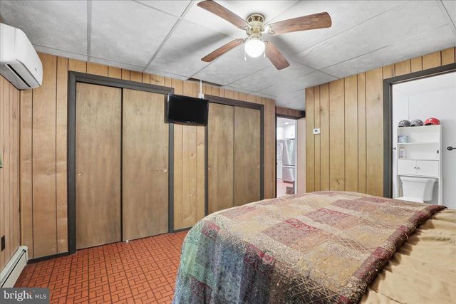 7 CONEWAGO HILLS RD, Mt Gretna, PA 17064
