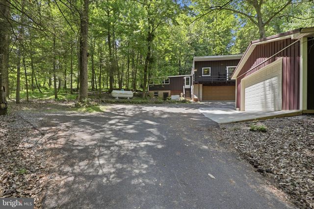 7 CONEWAGO HILLS RD, Mt Gretna, PA 17064