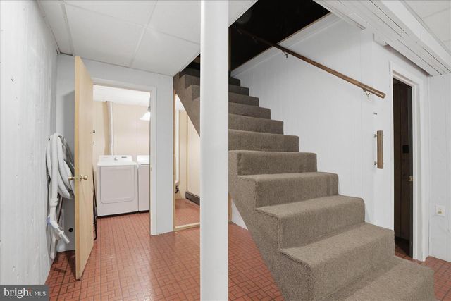 7 CONEWAGO HILLS RD, Mt Gretna, PA 17064