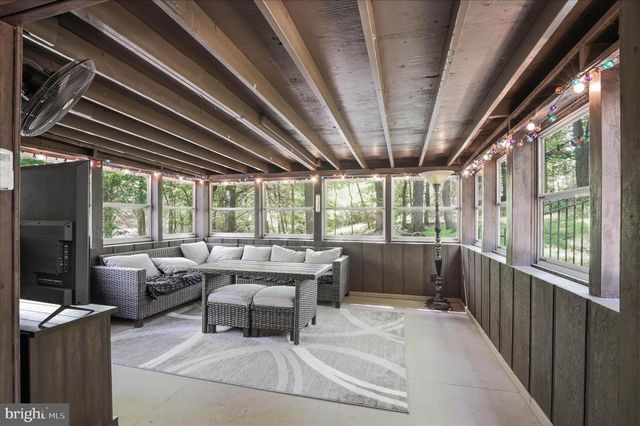 7 CONEWAGO HILLS RD, Mt Gretna, PA 17064
