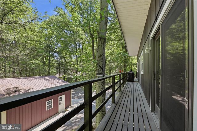 7 CONEWAGO HILLS RD, Mt Gretna, PA 17064