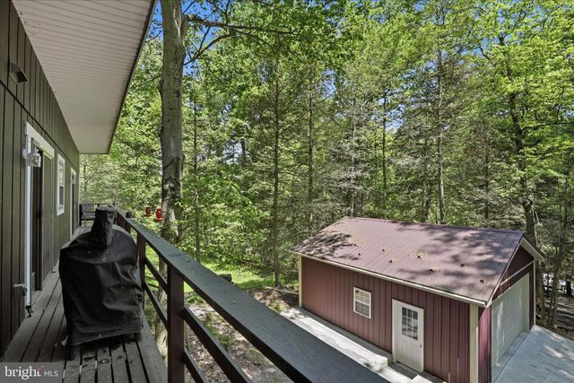 7 CONEWAGO HILLS RD, Mt Gretna, PA 17064