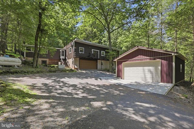 7 CONEWAGO HILLS RD, Mt Gretna, PA 17064
