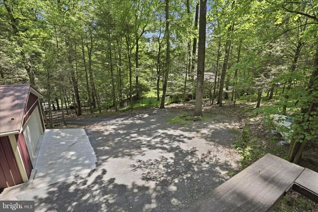 7 CONEWAGO HILLS RD, Mt Gretna, PA 17064