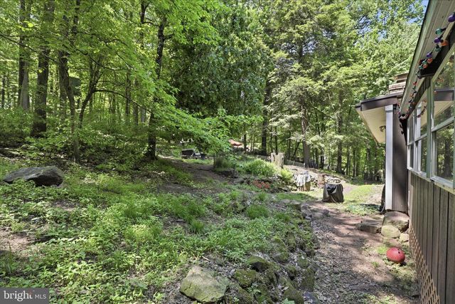 7 CONEWAGO HILLS RD, Mt Gretna, PA 17064