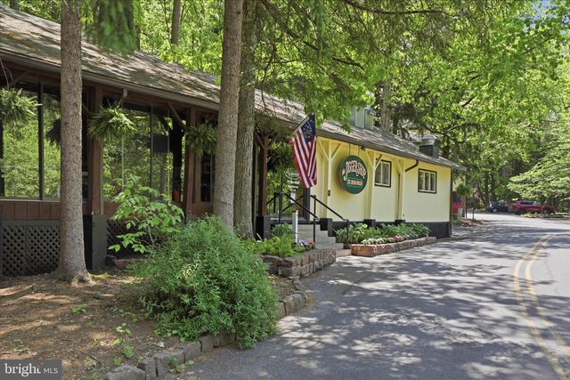 7 CONEWAGO HILLS RD, Mt Gretna, PA 17064