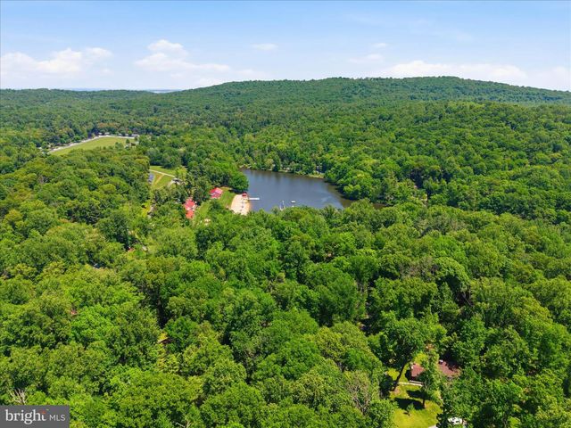 7 CONEWAGO HILLS RD, Mt Gretna, PA 17064