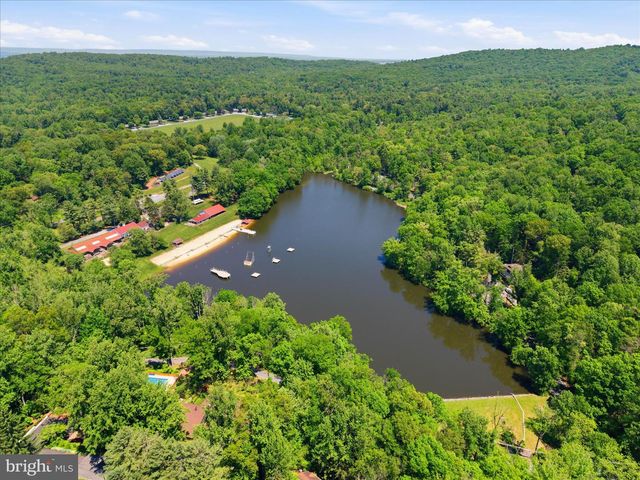 7 CONEWAGO HILLS RD, Mt Gretna, PA 17064