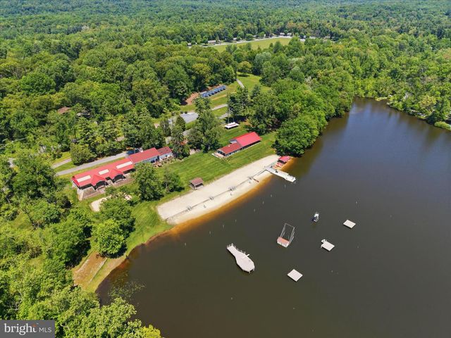 7 CONEWAGO HILLS RD, Mt Gretna, PA 17064