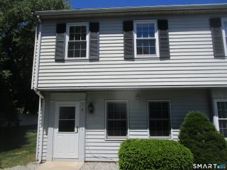 4 Founders Village 4, Clinton, CT 06413