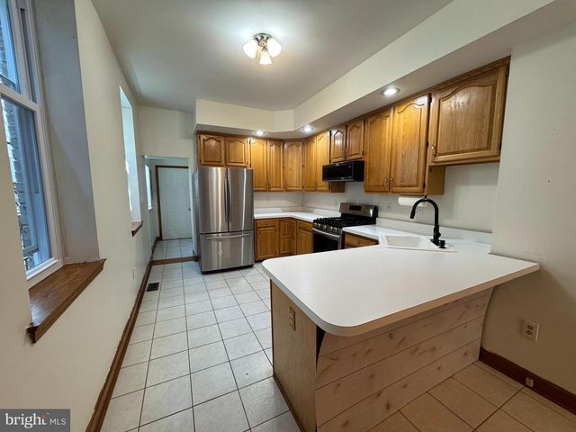 2008 E LOMBARD ST, Baltimore, MD 21231