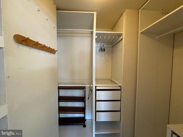 2008 E LOMBARD ST, Baltimore, MD 21231