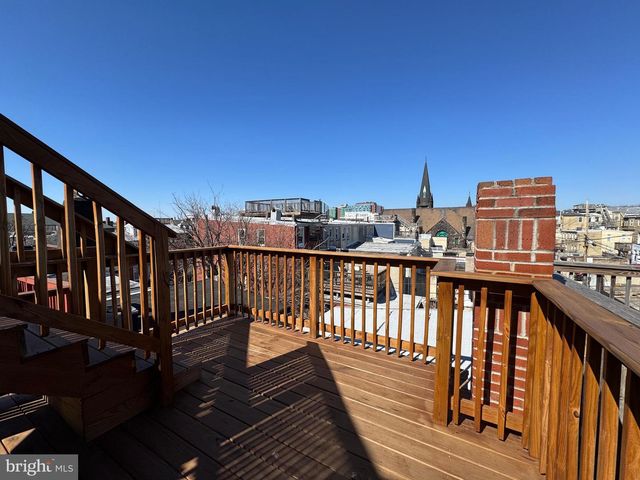 2008 E LOMBARD ST, Baltimore, MD 21231