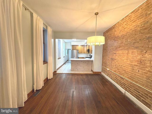 2008 E LOMBARD ST, Baltimore, MD 21231