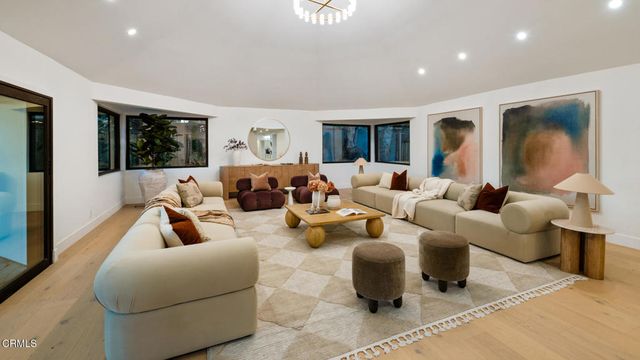 9617 Oak Pass Road, Beverly Hills, CA 90210