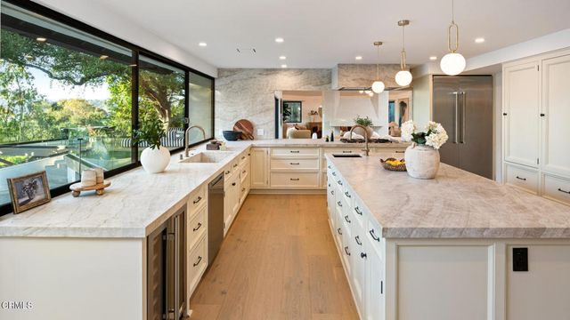 9617 Oak Pass Road, Beverly Hills, CA 90210