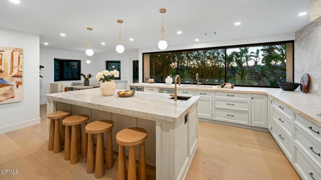 9617 Oak Pass Road, Beverly Hills, CA 90210