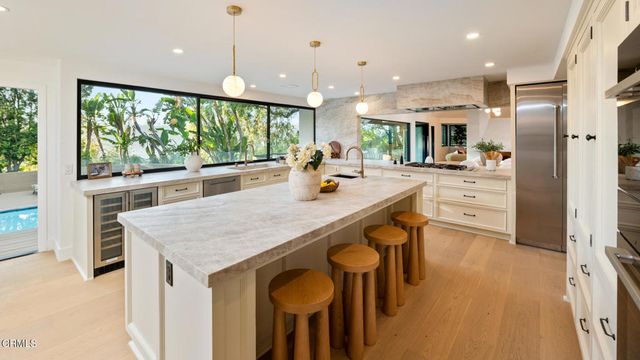 9617 Oak Pass Road, Beverly Hills, CA 90210