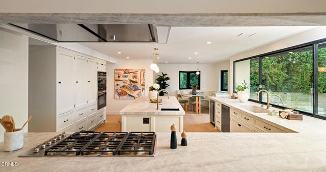 9617 Oak Pass Road, Beverly Hills, CA 90210