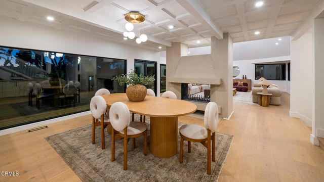 9617 Oak Pass Road, Beverly Hills, CA 90210