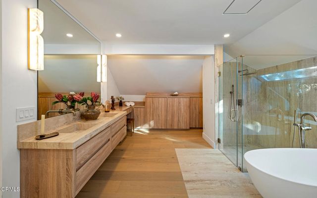 9617 Oak Pass Road, Beverly Hills, CA 90210