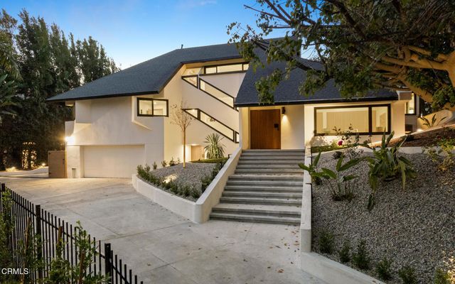 9617 Oak Pass Road, Beverly Hills, CA 90210