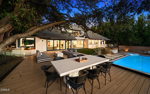 9617 Oak Pass Road, Beverly Hills, CA 90210