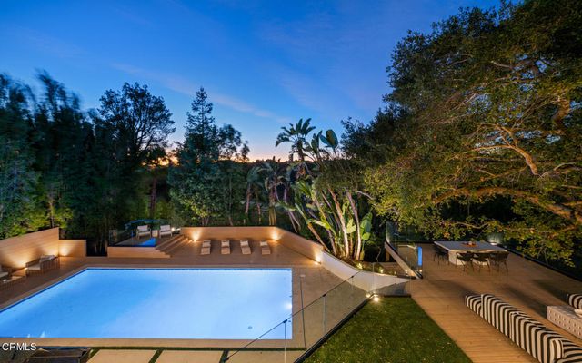 9617 Oak Pass Road, Beverly Hills, CA 90210