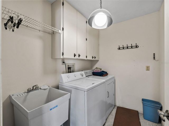 1619 E CYPRESS POINT DRIVE, Venice, FL 34293