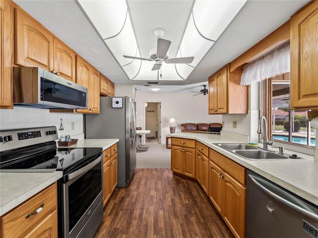 1619 E CYPRESS POINT DRIVE, Venice, FL 34293