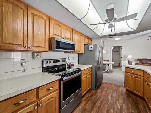 1619 E CYPRESS POINT DRIVE, Venice, FL 34293