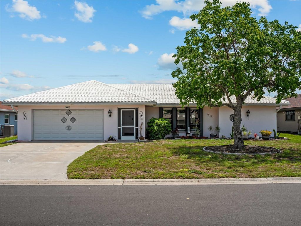 1619 E CYPRESS POINT DRIVE, Venice, FL 34293