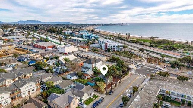 809 E Front Street, Ventura, CA 93001