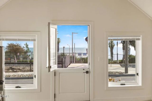 809 E Front Street, Ventura, CA 93001