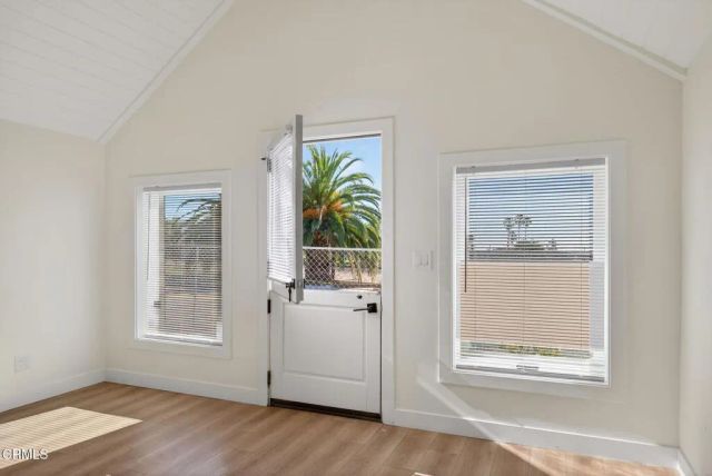 809 E Front Street, Ventura, CA 93001