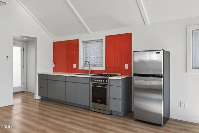 809 E Front Street, Ventura, CA 93001