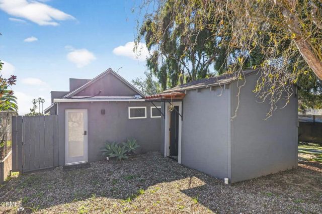 809 E Front Street, Ventura, CA 93001