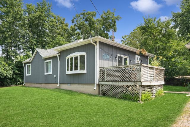 34 N Adams Street, Oswego, IL 60543