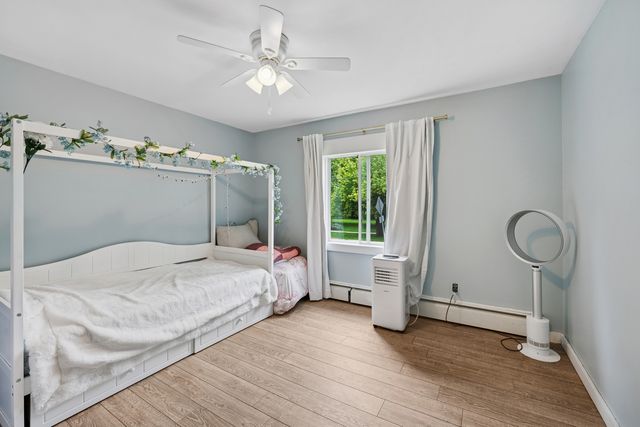 34 N Adams Street, Oswego, IL 60543