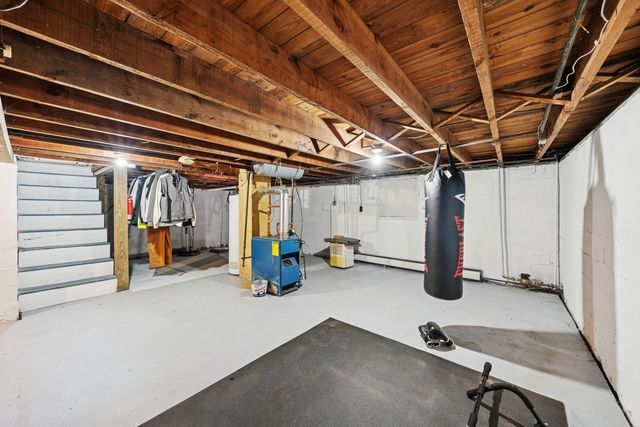 34 N Adams Street, Oswego, IL 60543